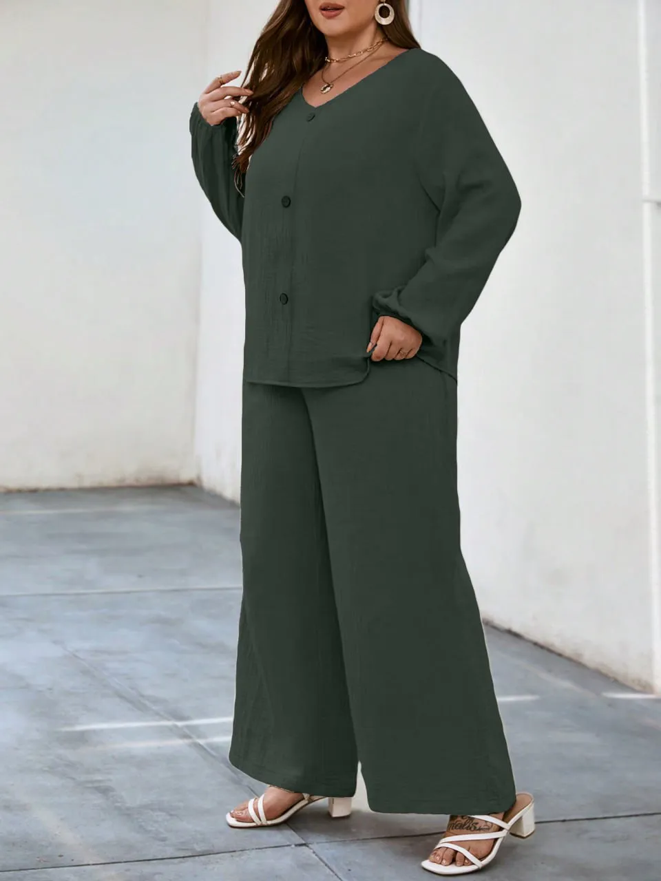 Solid Puff Sleeve V Neck Cord Set For Women bk - Image 4