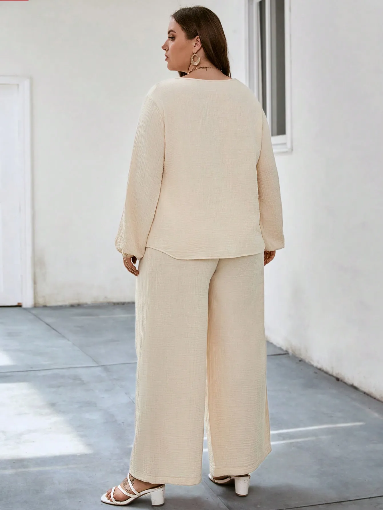 Solid Puff Sleeve V Neck Cord Set For Women bk - Image 7